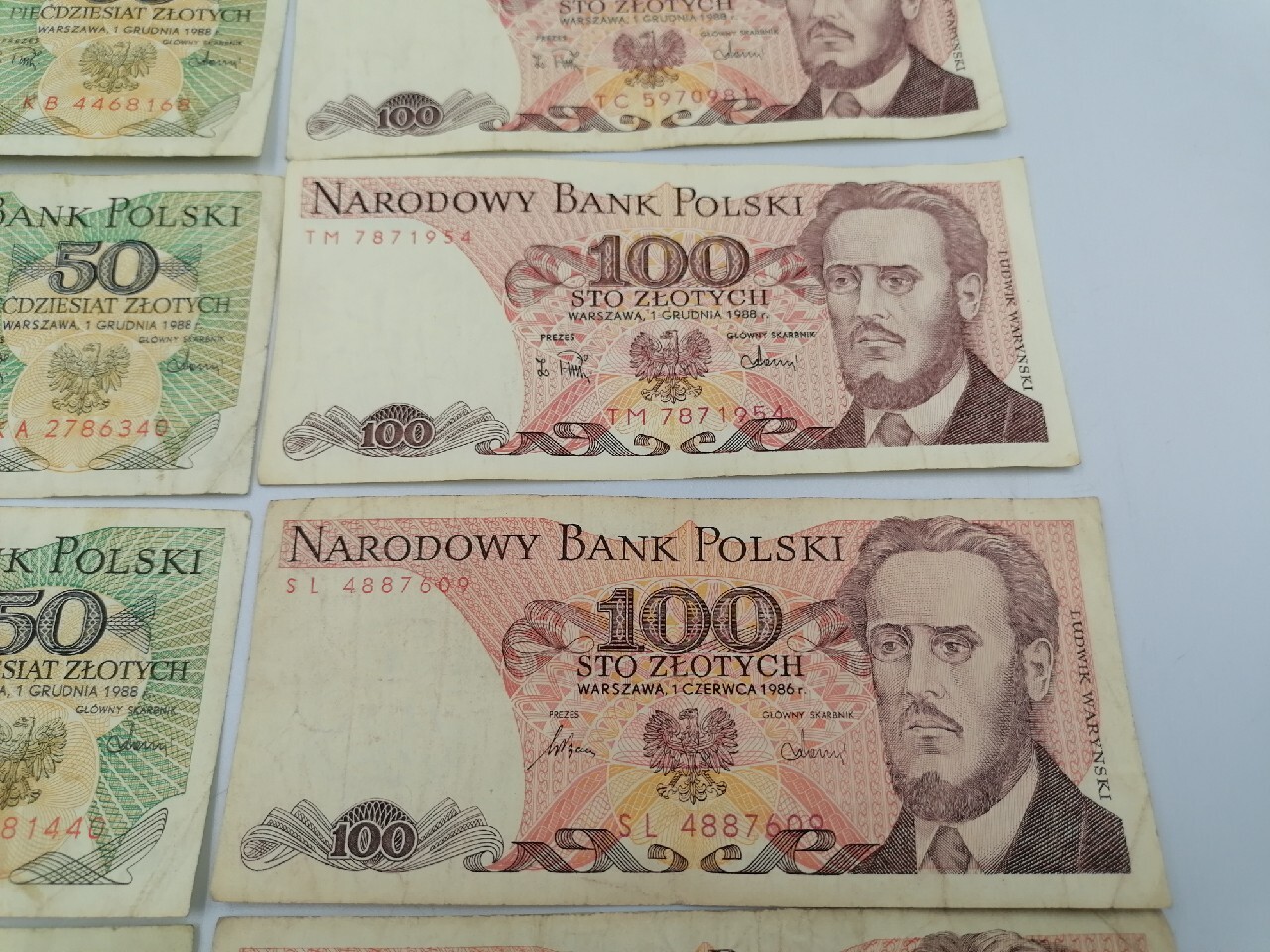 W Skarbonce Joli Są Banknoty Stare banknoty PRL zestaw 85 | Chmielnik | Licytacja na Allegro Lokalnie