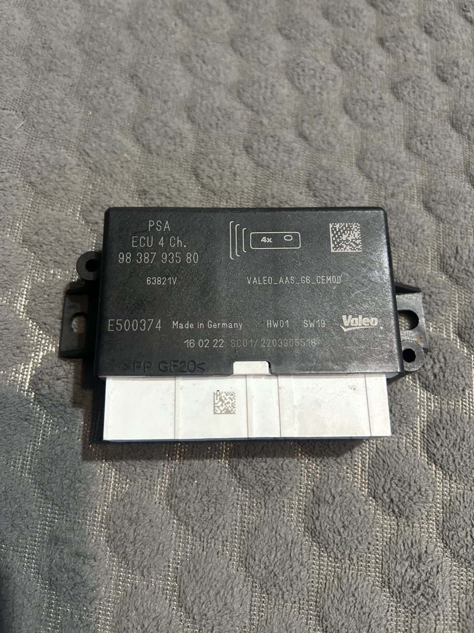 PEUGEOT 2008 II 9838793580 E500374
