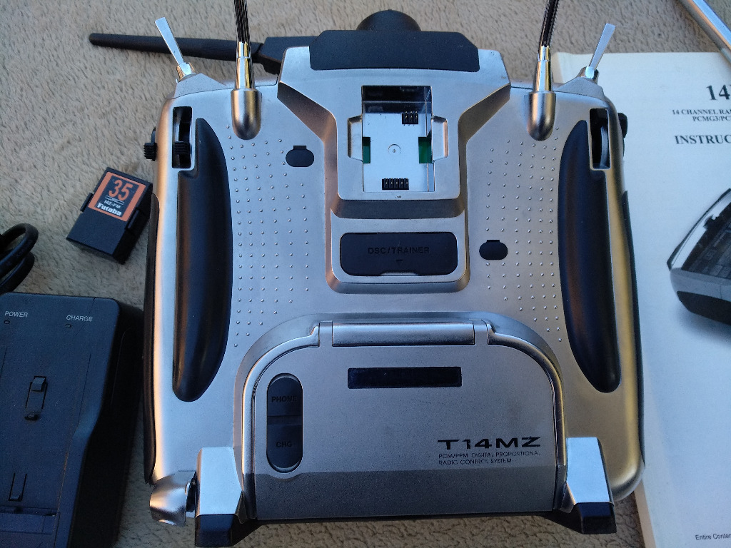 Futaba T14MZ 35 MHz / 2,4 GHz FASST nadajnik RC | Lublin | Licytacja na ...