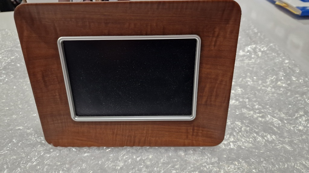 Cyfrowa ramka do zdjęć Philips 7FF1 Jelenia Góra Licytacja na