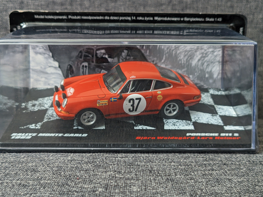 MINICHAMPS 1:43 PORSCHE 911 Carrera RSR 2,8 Trans AM N°14 « Holbert