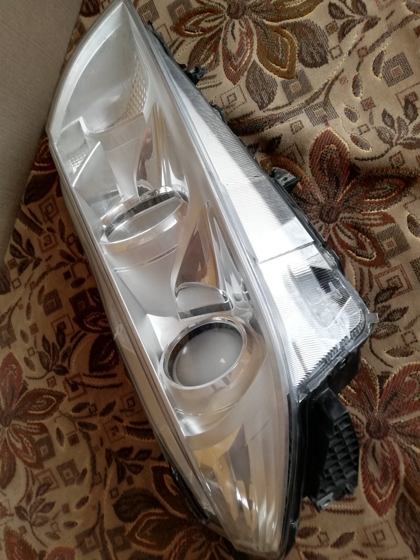 ФАРА ПЕРЕДНЯ ПРАВА SUZUKI VITARA15 3512054P00000 