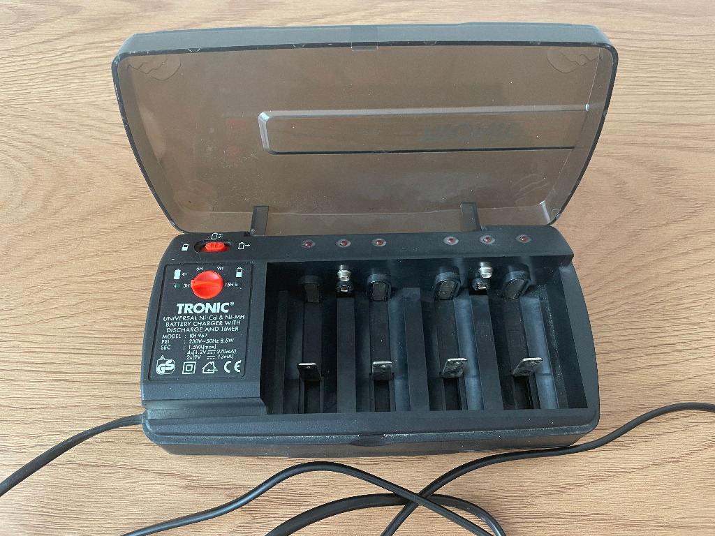 Ładowarka Tronic KH967 uniwersalna do akumulatorów Tczewskie Łąki Kup teraz na Allegro Lokalnie