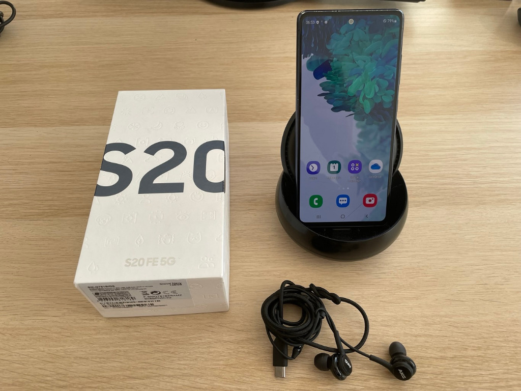 Samsung Galaxy S20 FE 5G Dex Station słuchawki AKG Kraków Kup teraz