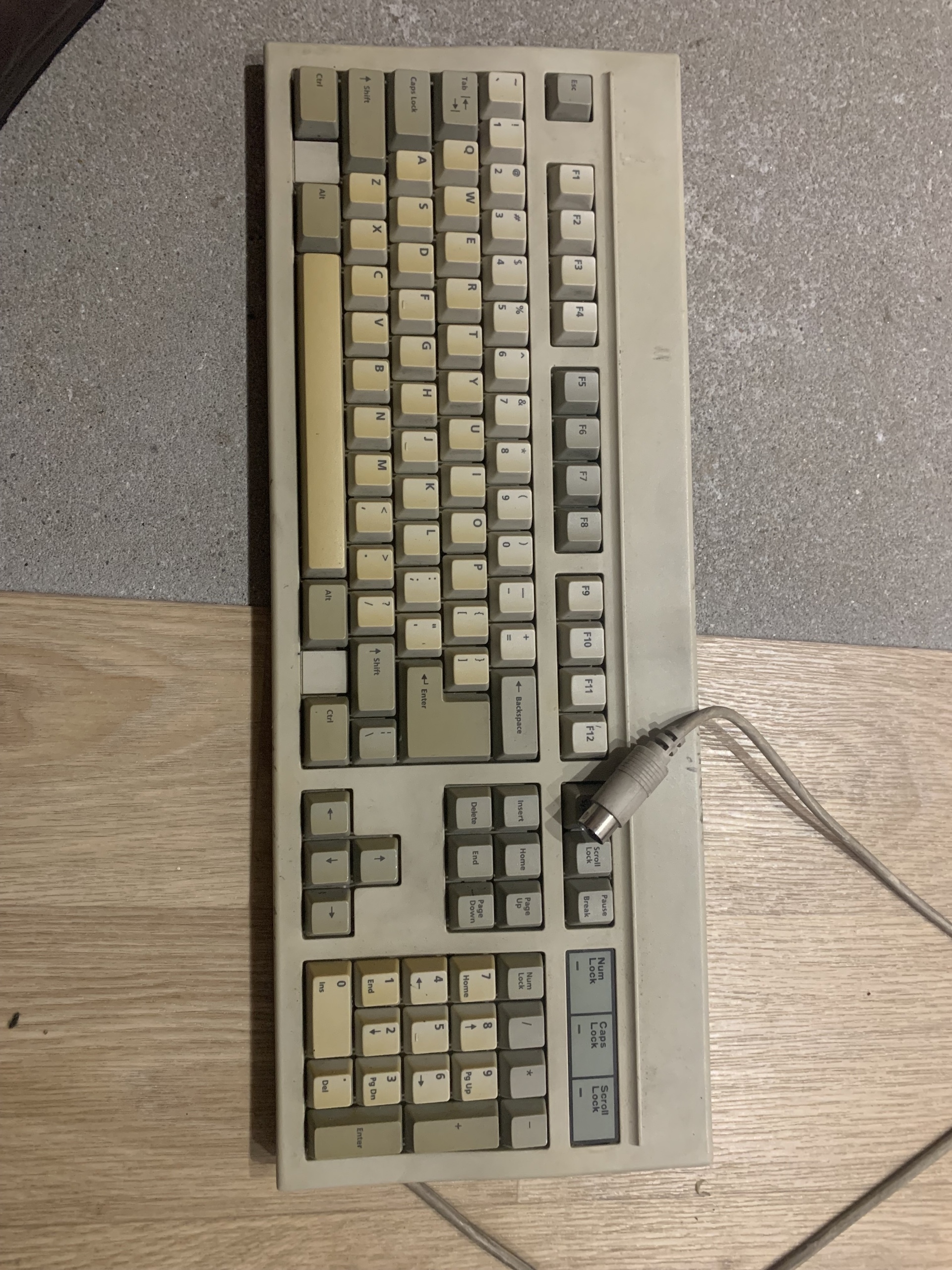 Klawiatura din 5 | Damienice | Licytacja na Allegro Lokalnie