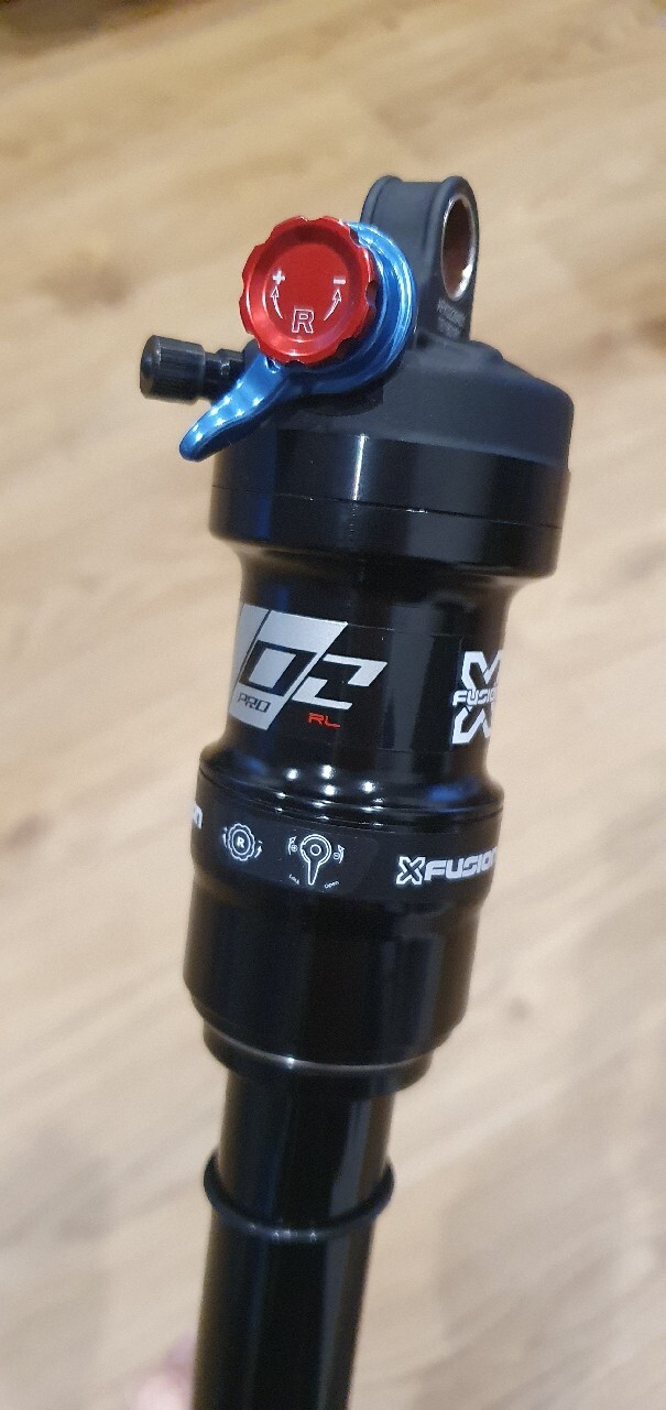 Damper XFUSION O2 PRO RL 210x55 super stan Mosina Kup teraz na