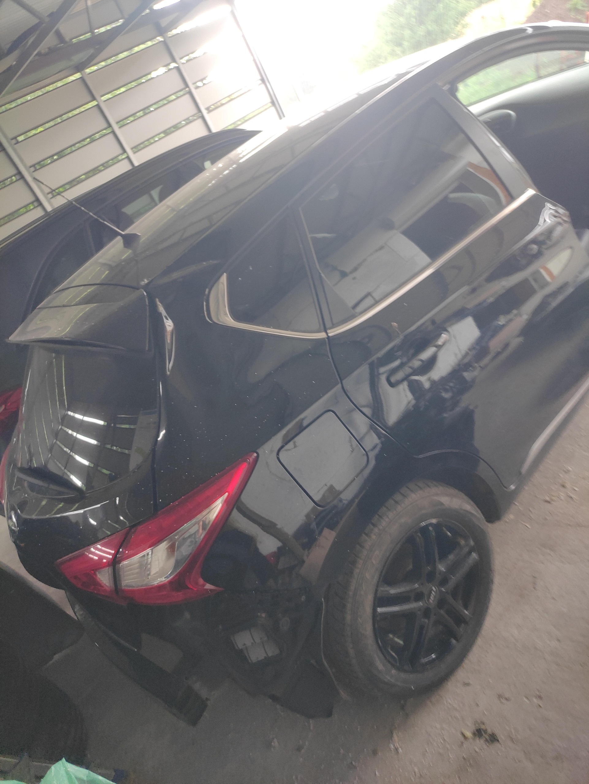 КРИЛО ЗАД NISSAN PULSAR GN0 