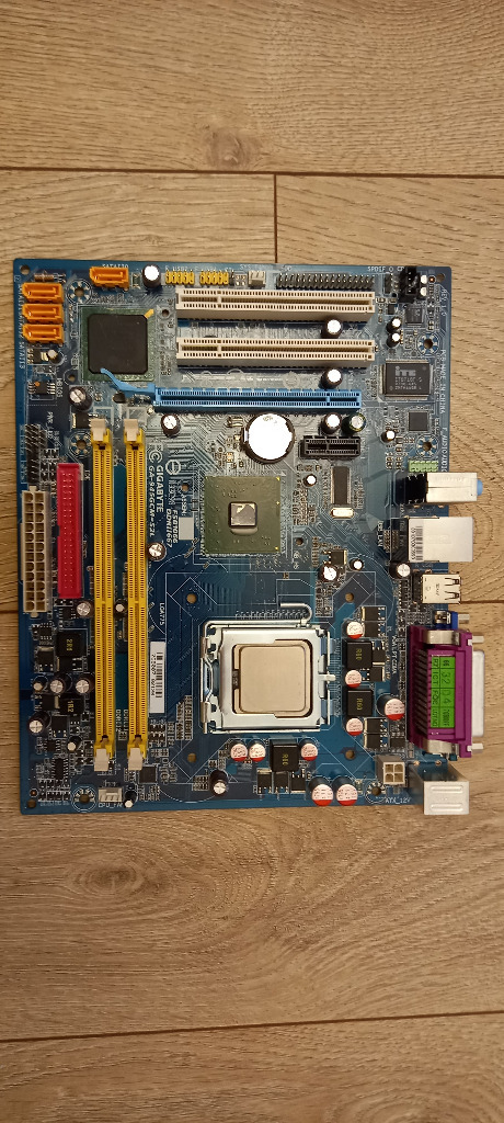 płyta główna Gigabyte GA-945GCM-S2L 1.0 | Koszalin | Kup teraz na ...