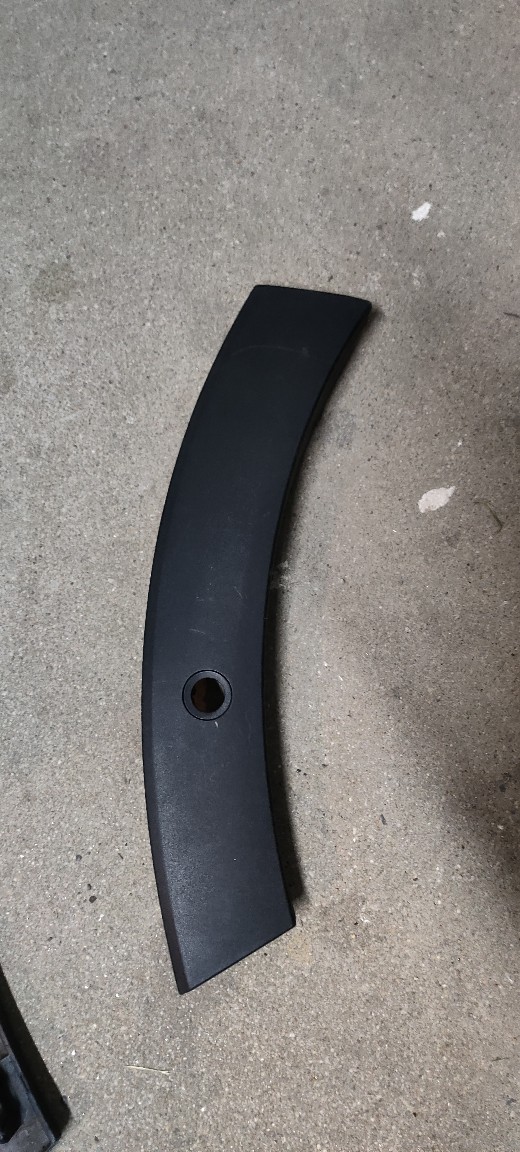 НАКЛАДКА БАМПЕРА ПЕРЕДНЬОГО OPEL GRANDLAND X YP00093177 