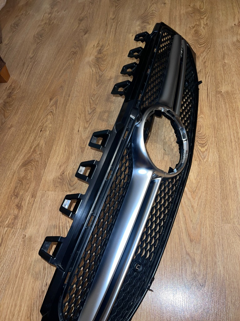 РЕШІТКА РЕШІТКА РАДІАТОРА MERCEDES AMG CLA W118 A1188881600 