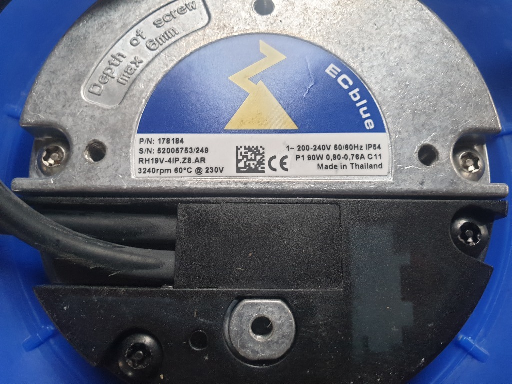 595566_3