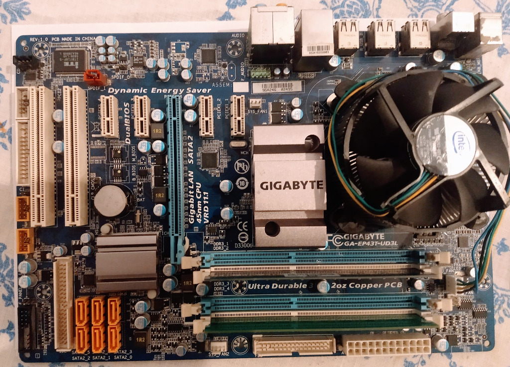 Płyta Gigabyte EP43T UD3L, Xeon E5440, 4GB DDR3 Białystok Kup teraz