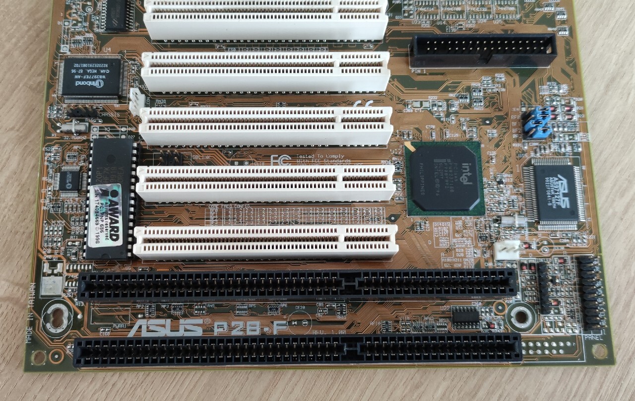 Płyta główna Asus P2BF Pentium II 400 64 MB RAM Łódź Licytacja na