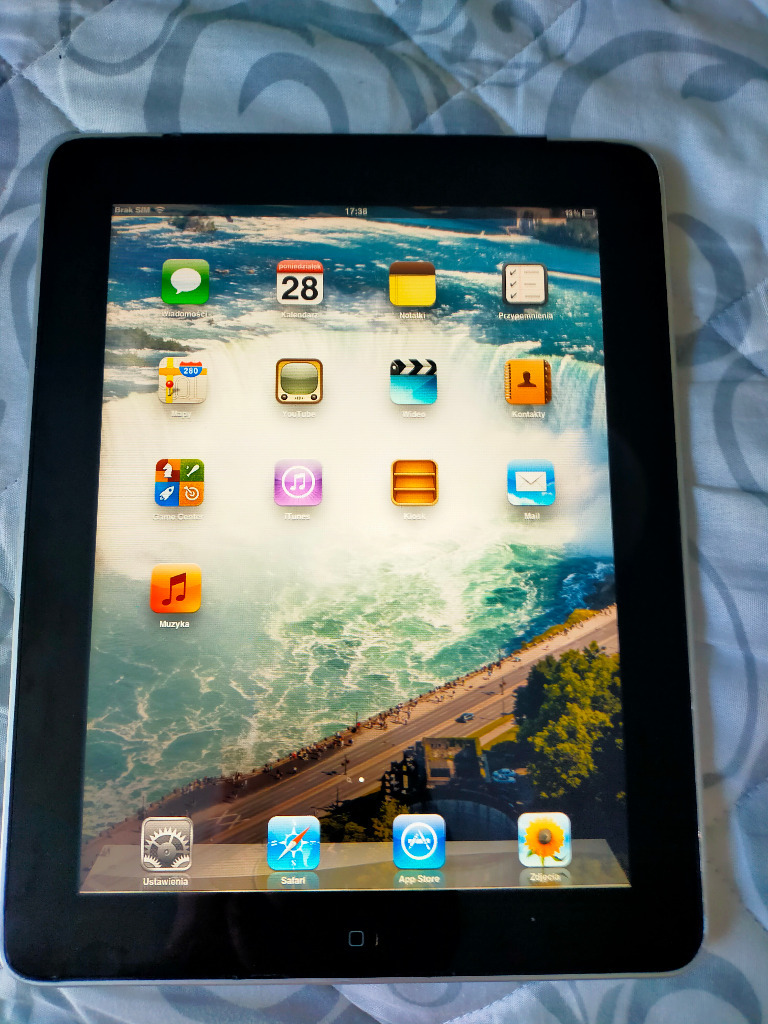 Apple iPad 16 GB Wi-Fi + 3G sprawny BEZ BLOKAD | Gdańsk | Licytacja na ...