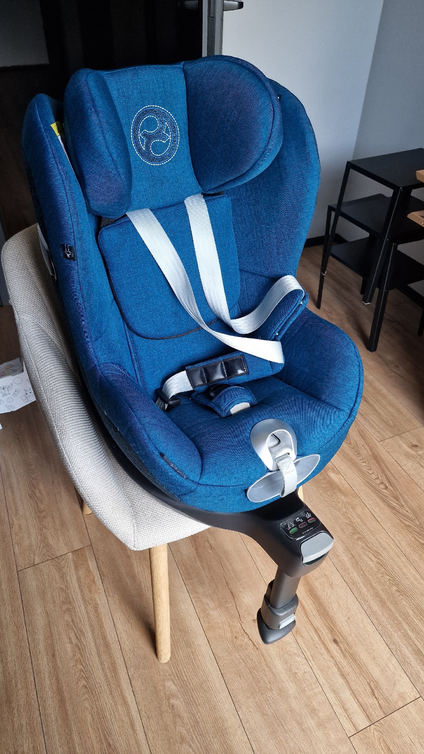 КРІСЛО CYBEX SIRONA Z2 ПЛЮС MOUNTAIN BLUE + БАЗА CYBEX 
