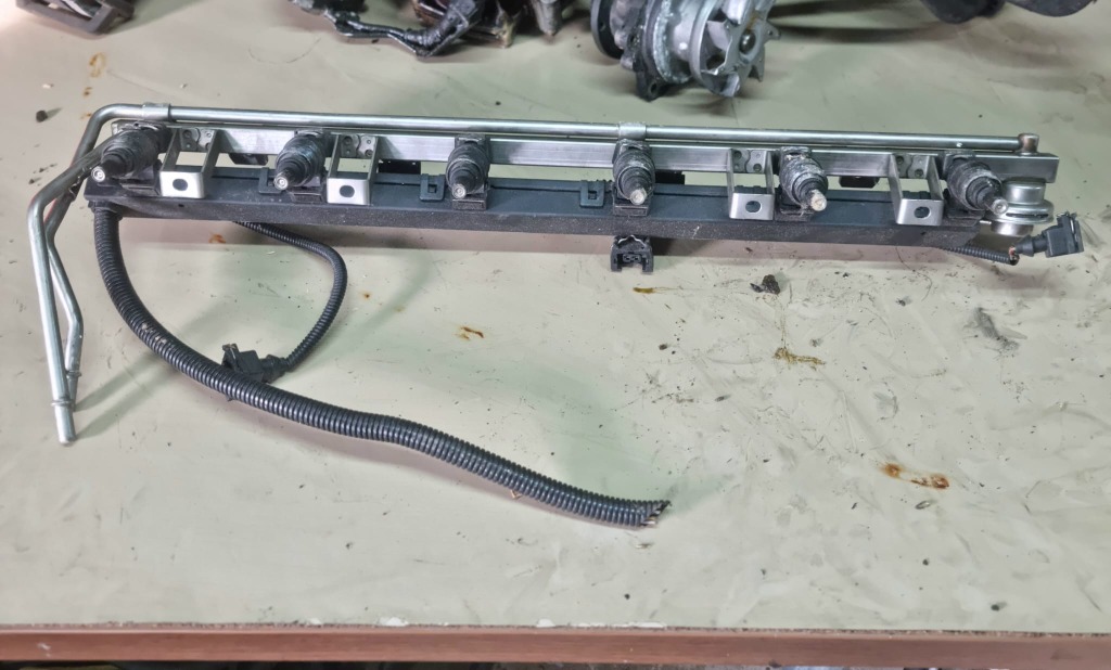 ФОРСУНКИ BENZYNOWE M52/M54 BMWE36/E46 