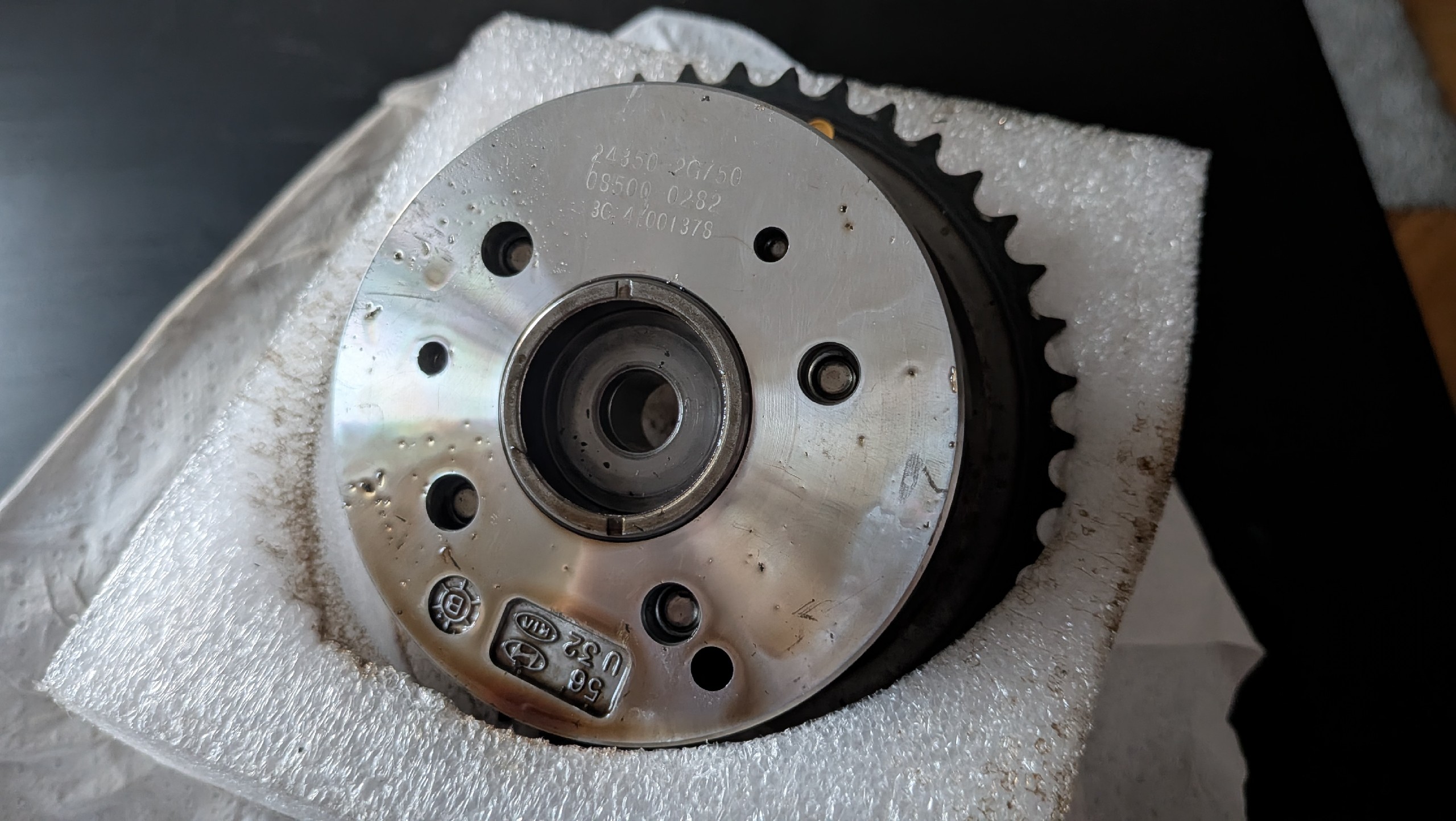 КОЛЕСО ЗМІННИХ ФАЗ РОСПОДІЛЬНИКА HYUNDAI/KIA G4KH 24350-2G750 