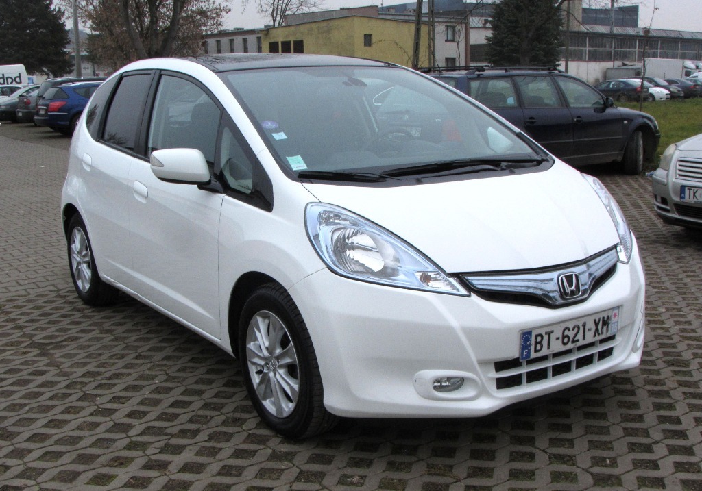 Honda Jazz Hybryda 1,3vtec, automat, mały przebieg Cena