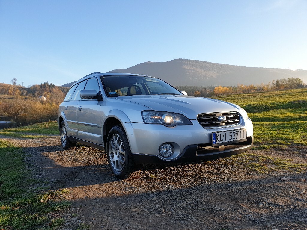 Subaru Outback 2,5 , AT, LPG Cena 9700,00 zł