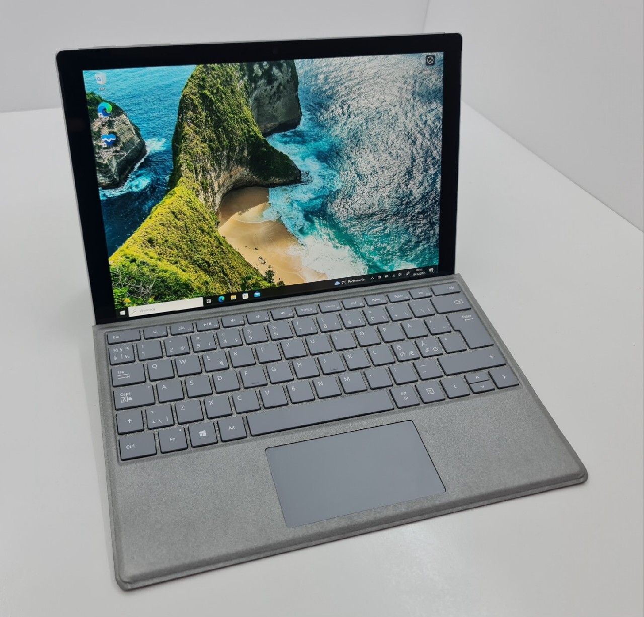 Surface pro 4 + - Allegro Lokalnie