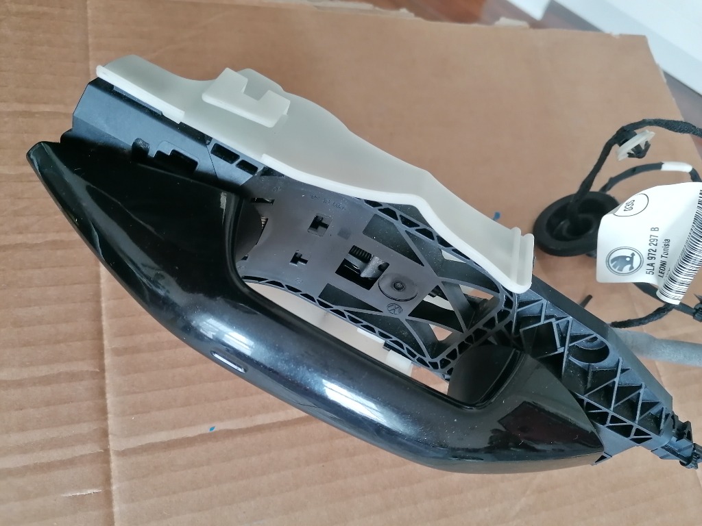 КЛЯМКА SKODA OCTAVIA IV 4 AUDI A3 8Y ENYAQ 8Y0839239A 8V0839885 KEYLESS 