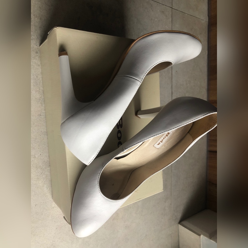 Buty Slubne Laboda Kup Teraz Za 150 00 Zl Lubin Allegro Lokalnie