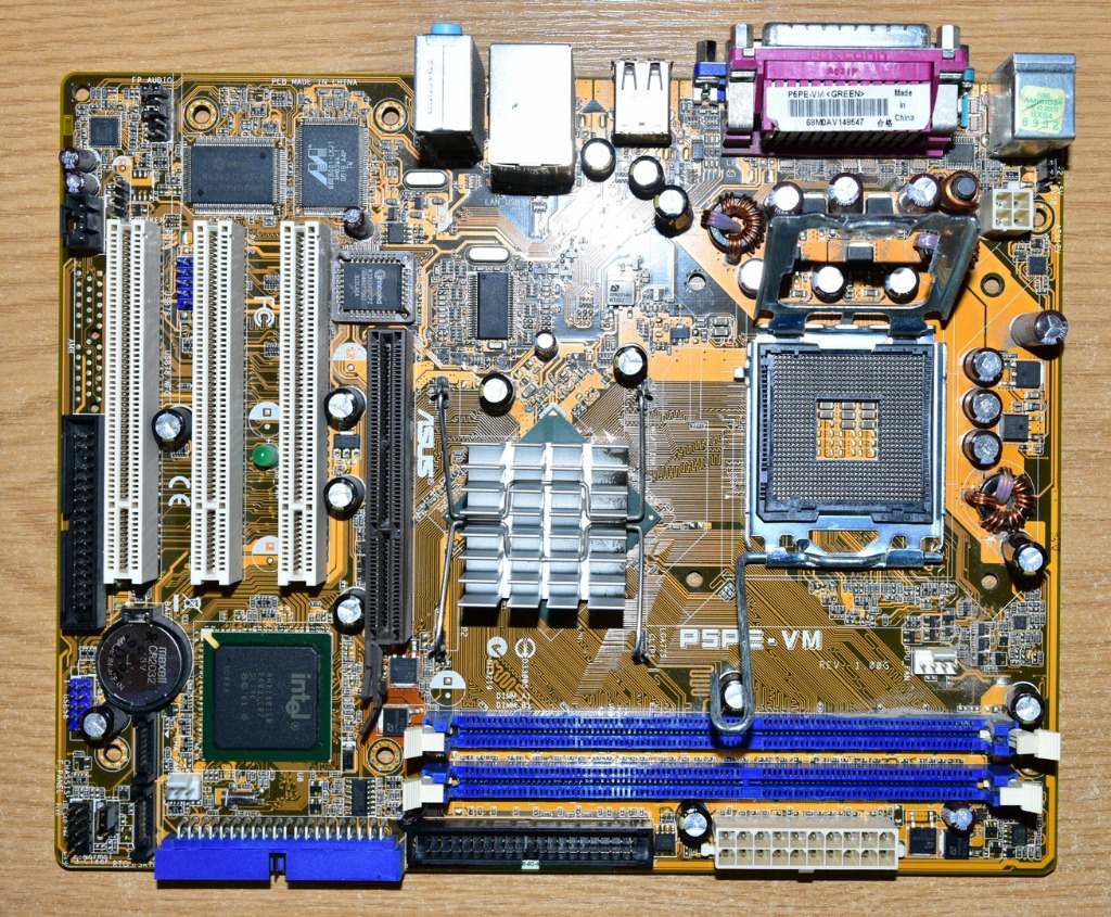 Płyta Główna ASUS P5PEVM uszkodzona z instrukcją Wrocław Kup teraz