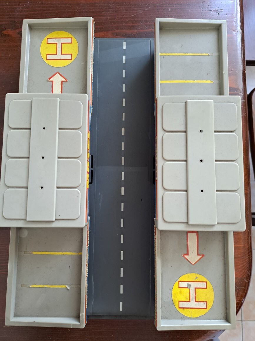 Zestaw matchbox carry case garage lata 80 CC18 Kraków Kup teraz na