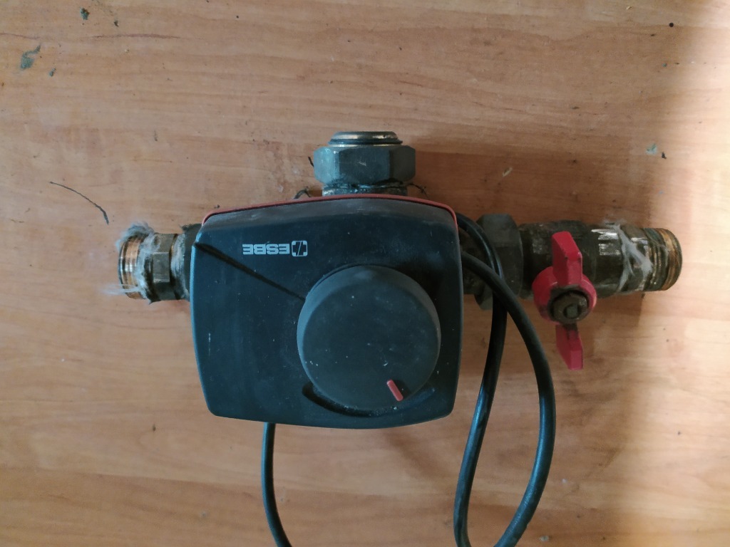 Zawór czterodrogowy ESBE CW 602N z silownikem | Żagań | Ogłoszenie na ...