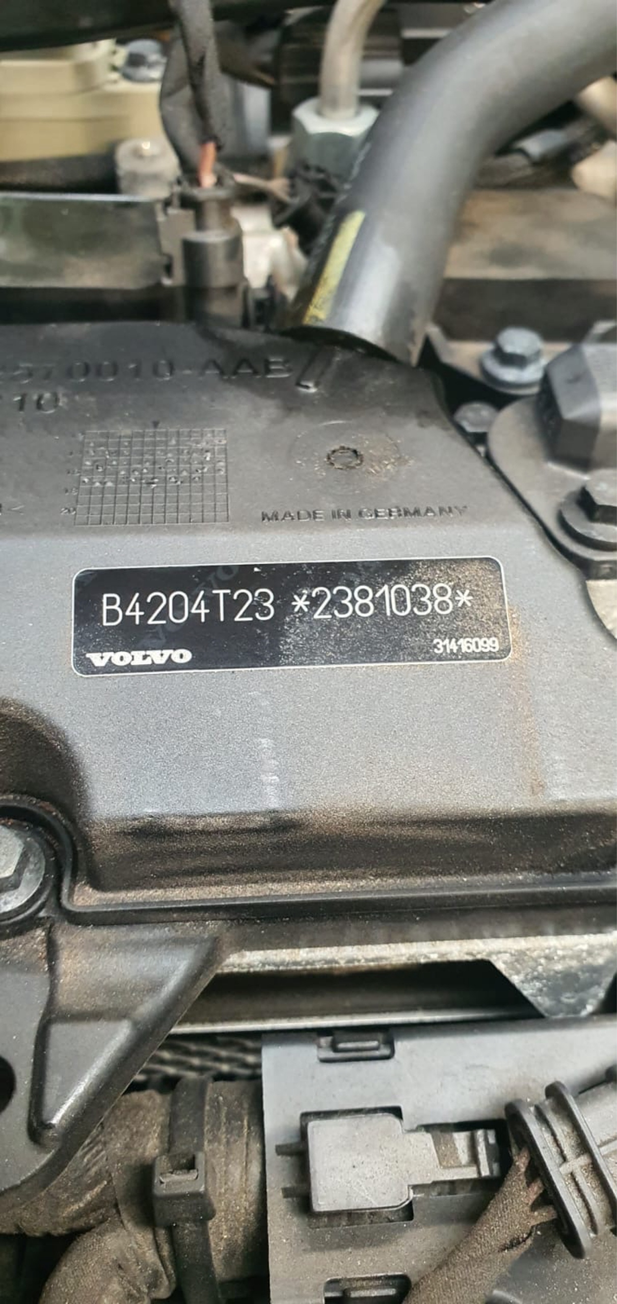 ДВИГУН VOLVO T5 2.0T B4204T23 