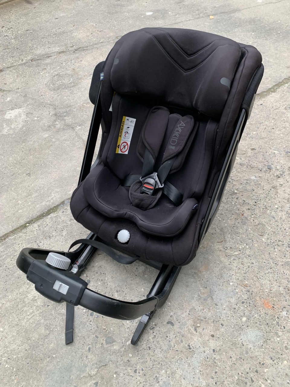 AXKID ONE ПЛЮС I-SIZE RWF 61-125 CM + ДЗЕРКАЛО I ВСТАВКА ZMNIEJSZAJACA 