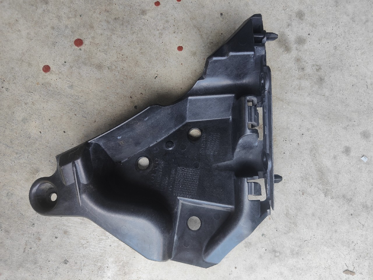 КРІПЛЕННЯ КРІПЛЕННЯ БАМПЕРА ПРАВИЙ ПЕРІД VOLVO XC60 08-13 30764619 