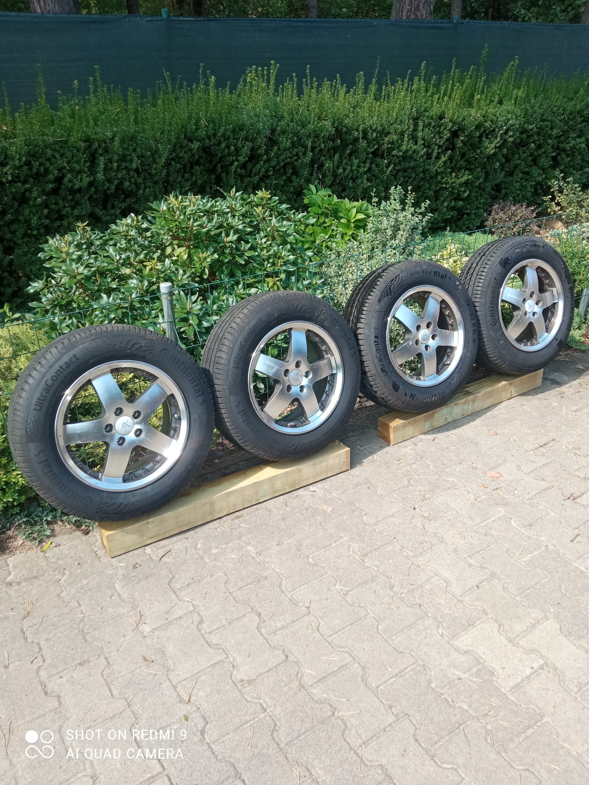 КОМПЛЕКТ КОЛІС ШИНИ ЛІТНІ CONTINENTAL ULTRACONTACT 195/65 R15 91H Z 2025R. 