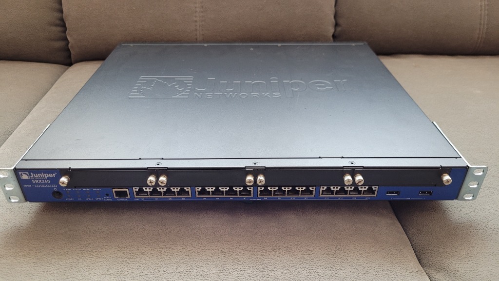 Juniper SRX240 Firewall 16port Piła Kup teraz na Allegro Lokalnie
