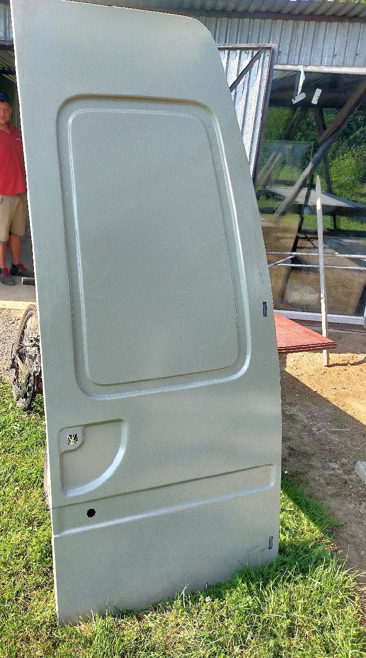 ДВЕРІ ЗАДНІ ПРАВЕ 188CM FORD TRANSIT 86-99 