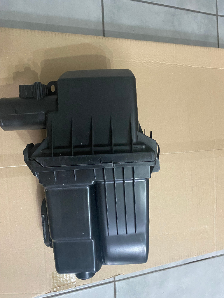 TOYOTA КОРПУС ФІЛЬТРА 17812-21040 