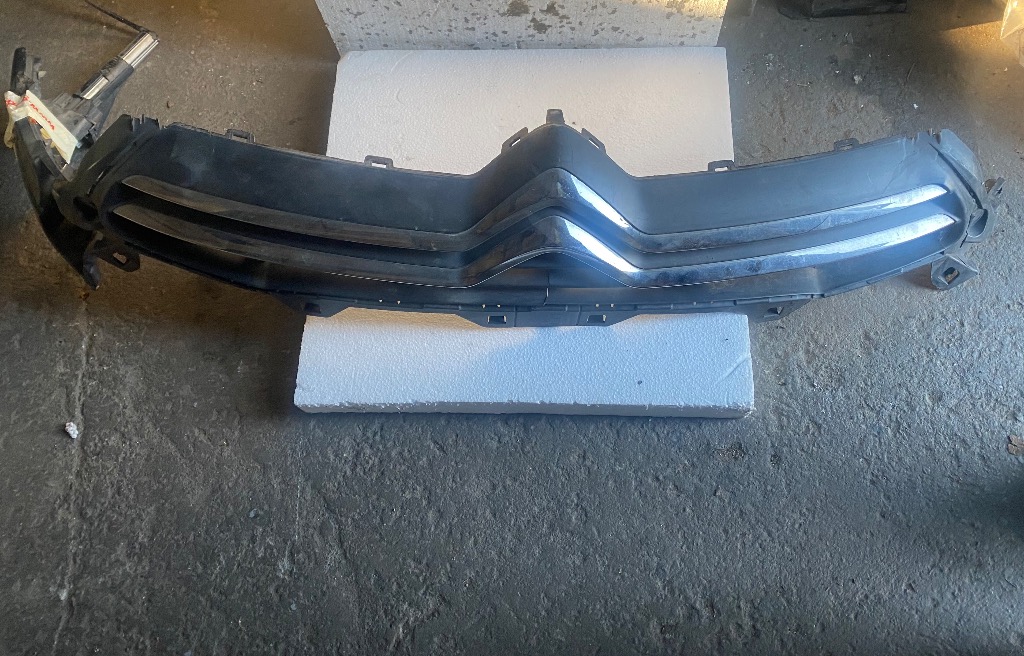 CITROEN C4 II B7 РЕШІТКА РЕШІТКА РАДІАТОРА ПІДСИЛЕННЯ ZDERZAK+SPRYSKIWACZ 9687946280 