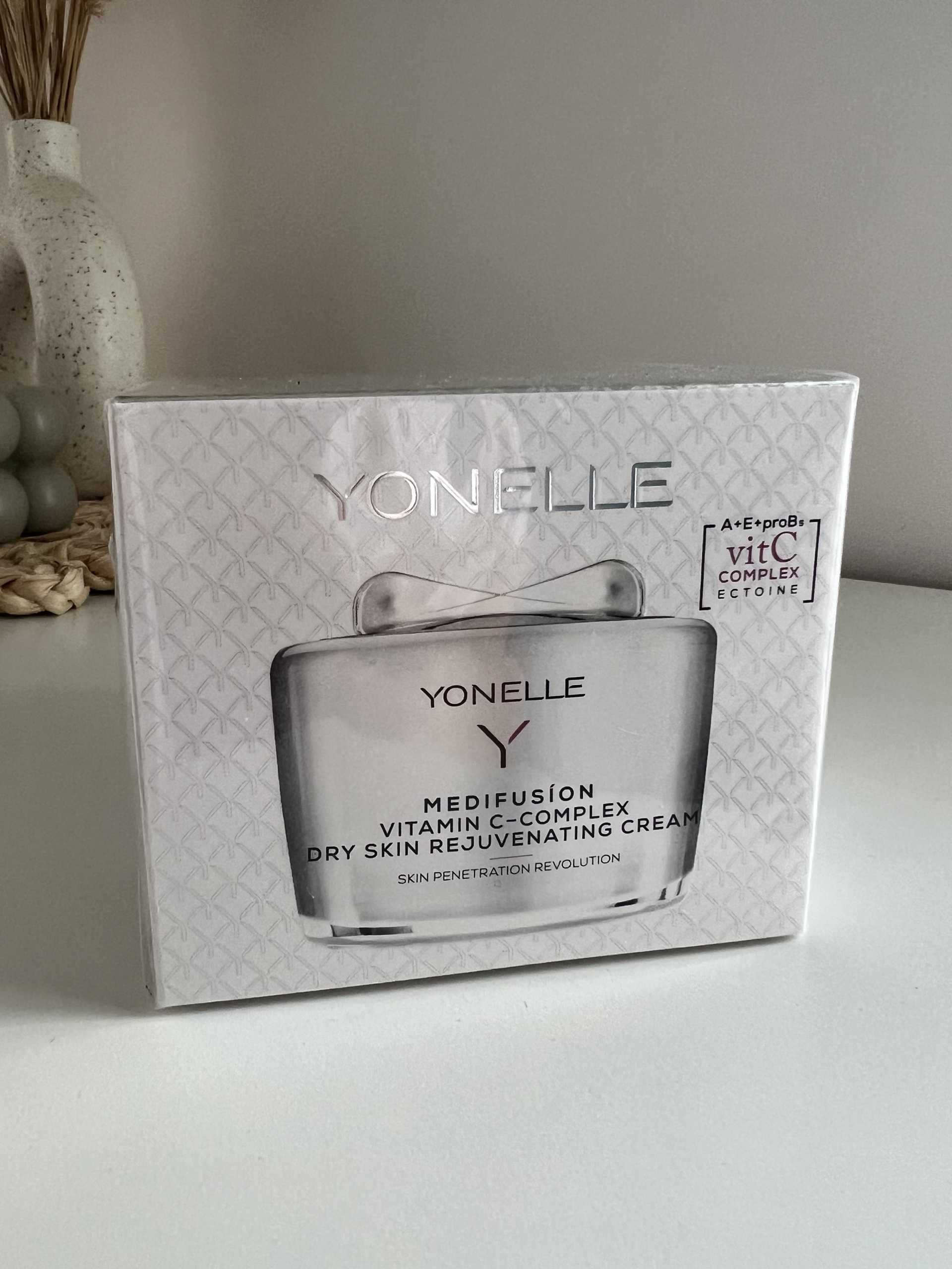 Yonelle medifusion vit. C cream Kraków Kup teraz na Allegro Lokalnie