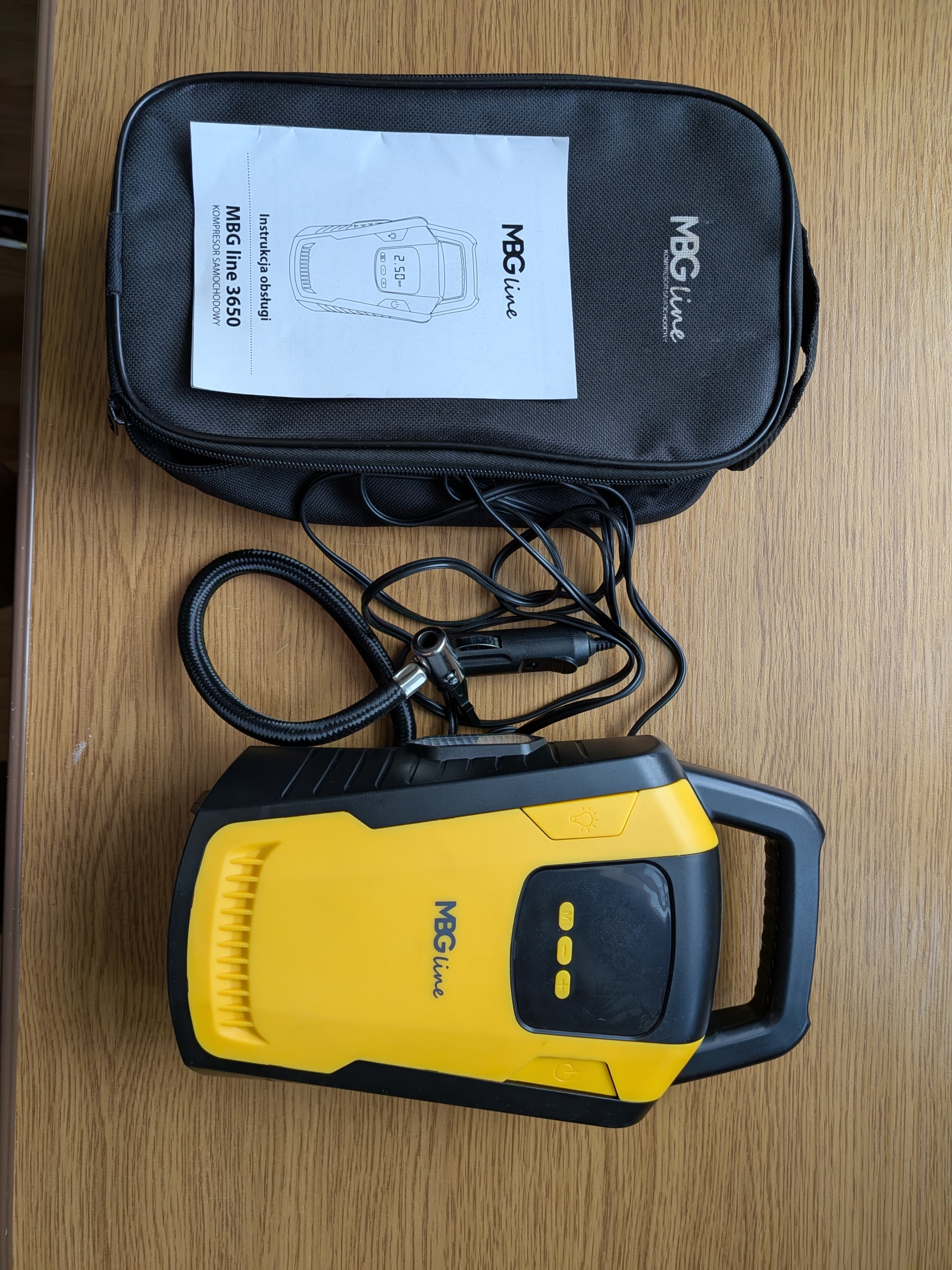 КОМПРЕСОР АВТО КОМПРЕСОР, НАСОС 120W 12V LED (СВІТЛОДІОД) LCD MGB 3650 35L/MIN 