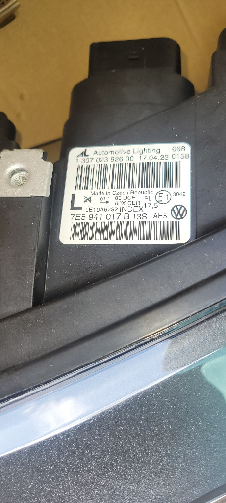 VW T5 ФАРА ЛІВА XENON,NR 7E5-941-017-B 