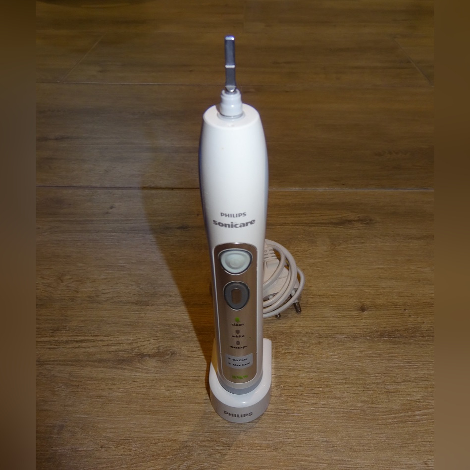 Philips Sonicare FlexCare HX6920 z ładowarką Luboń Licytacja na