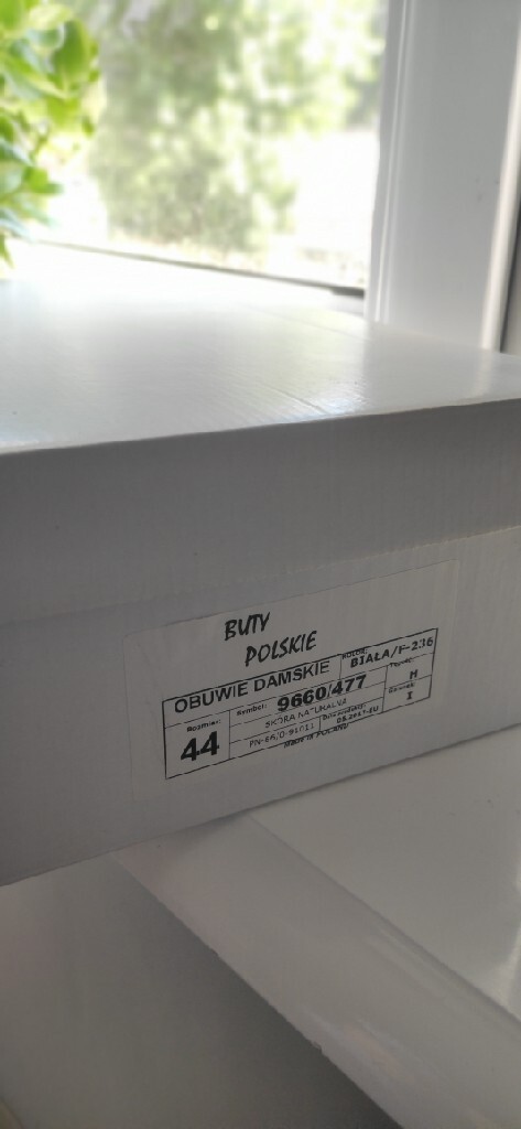 Zdjęcie oferty: Buty damskie białe Filipczyk 44 (dł. 25 cm)