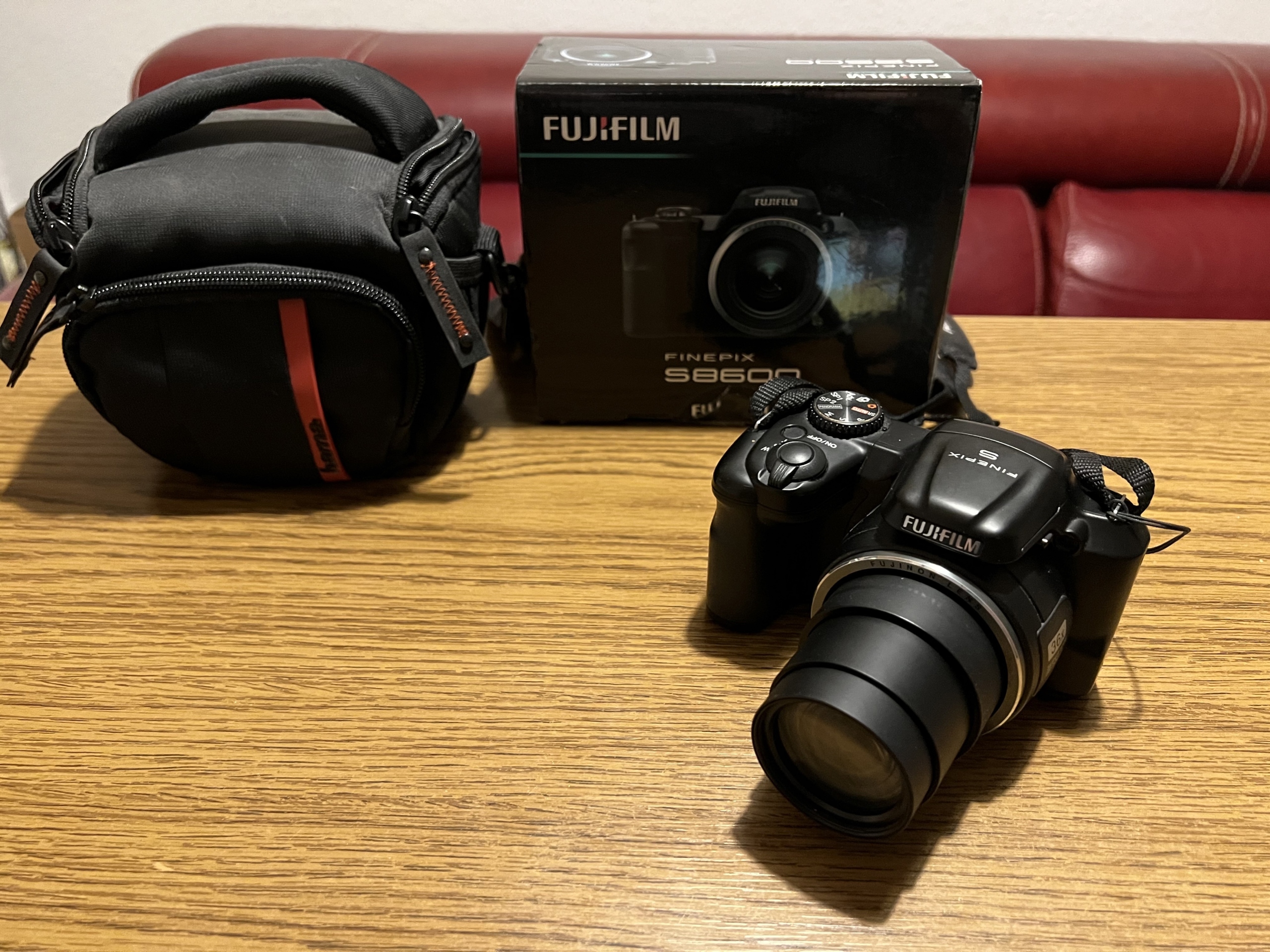 Fujifilm FinePix S8600 36*zoom jak nowy torba grat | Radzyń Podlaski ...