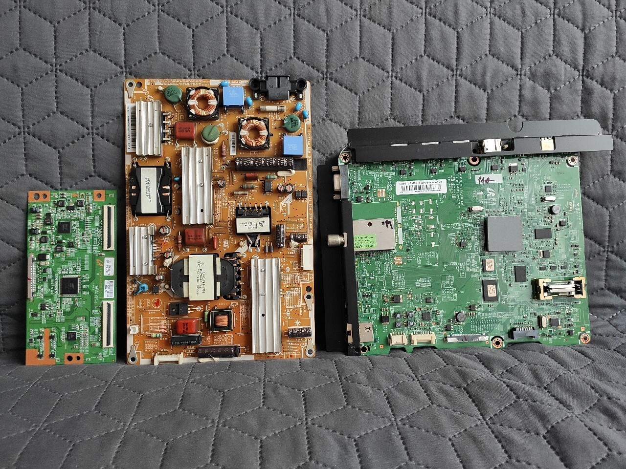 Samsung UE46D5500 -płytki | Bolęcin | Kup teraz na Allegro Lokalnie