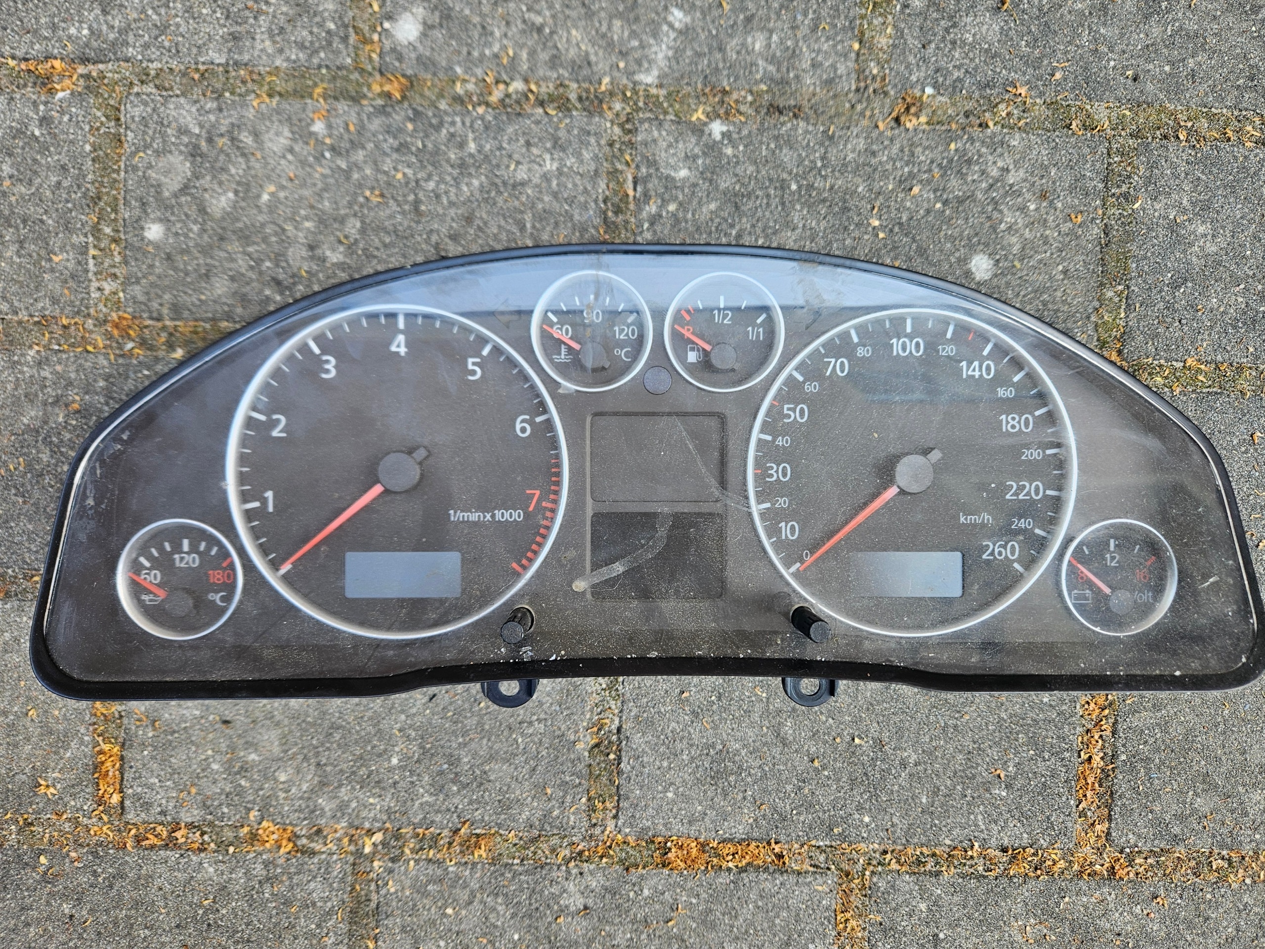 ПРИБОРНА ПАНЕЛЬ AUDI A6 C5 4B РЕСТАЙЛ AWT 1.8T МЕХАНІКА 4B0920901 