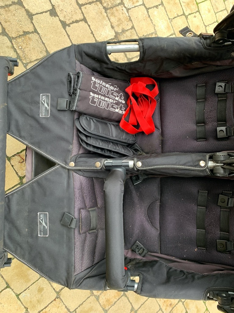 Uszkodzony wózek TFK Twinner Twist DUO Pęcice Małe Kup teraz na