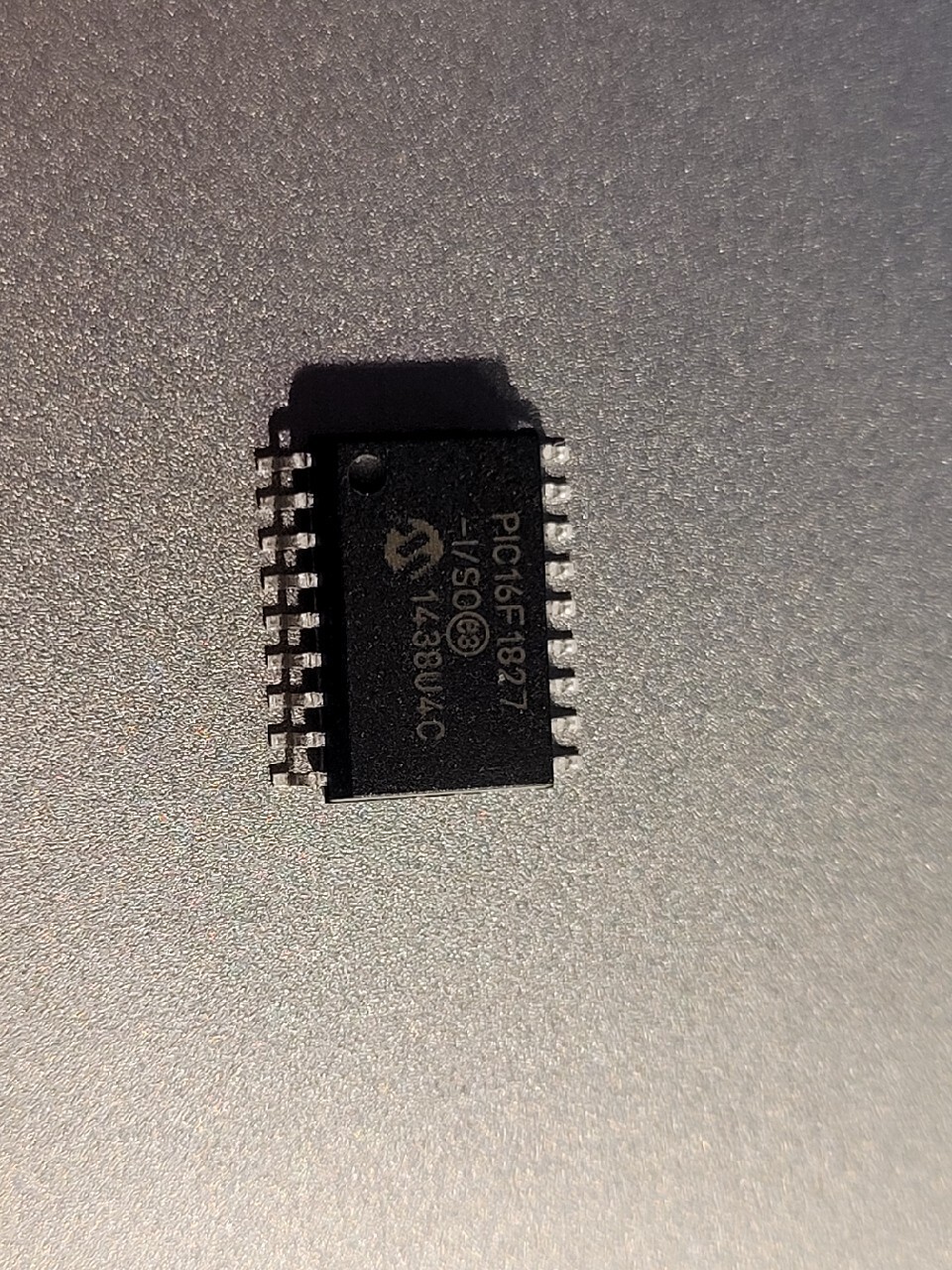 Mikrokontroler Microchip PIC16F1827-I/SO okazja | Bydgoszcz | Kup teraz ...