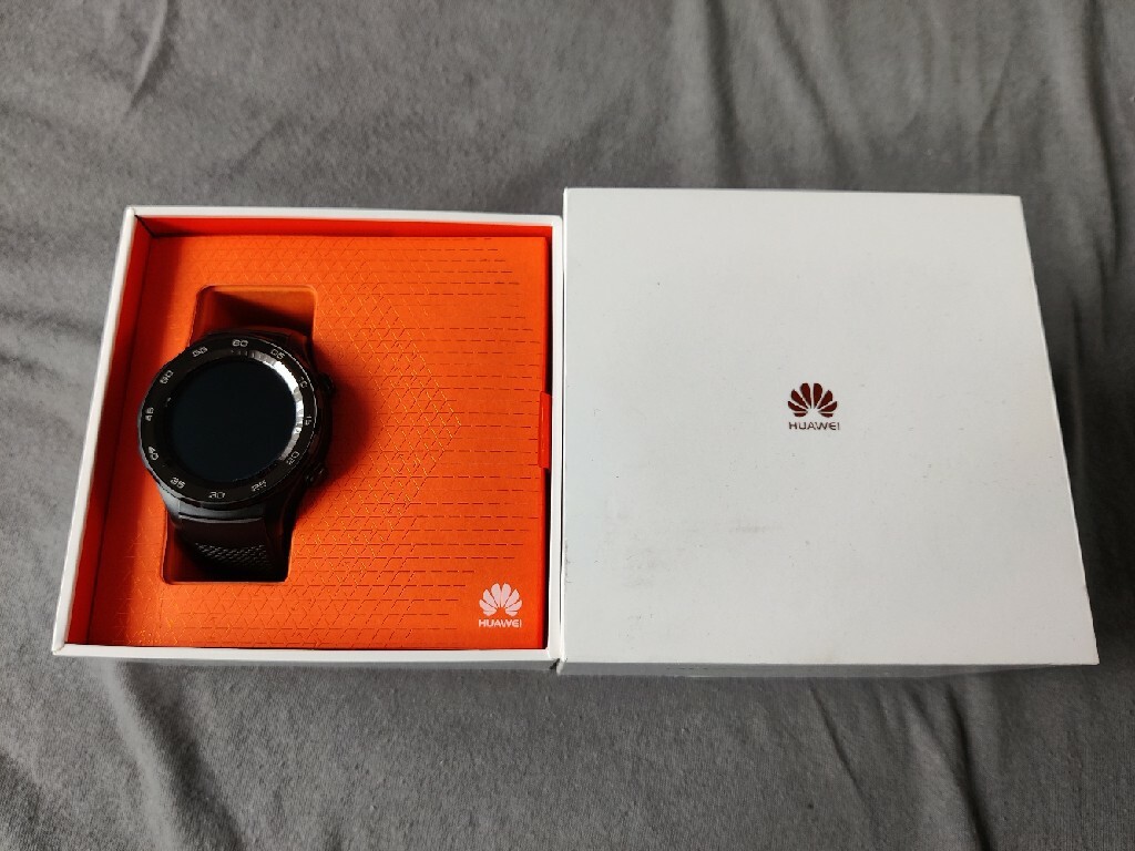 Huawei top wear 2