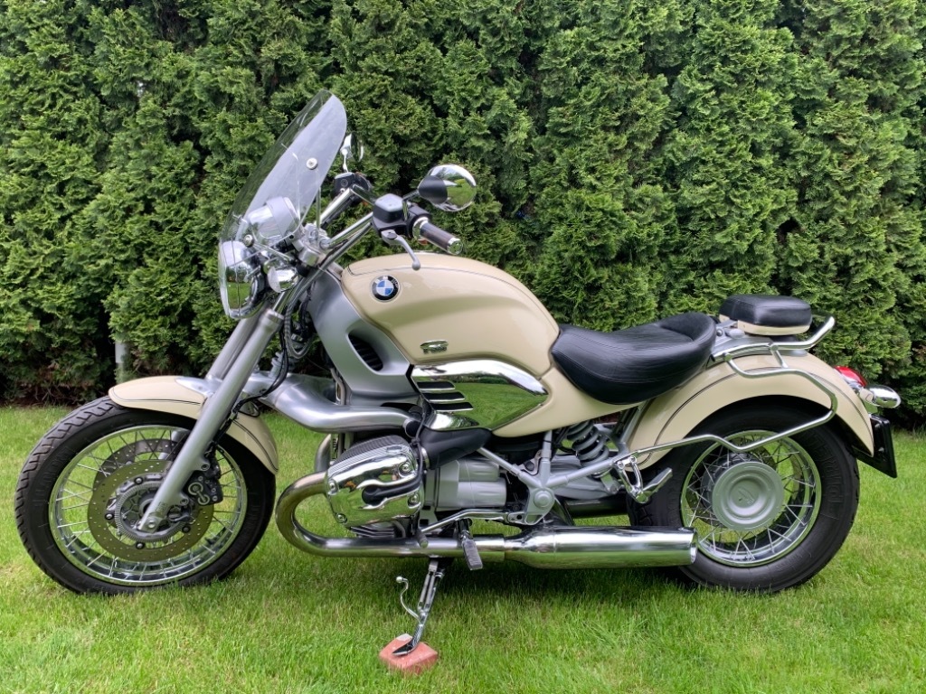bmw r1200c james bond