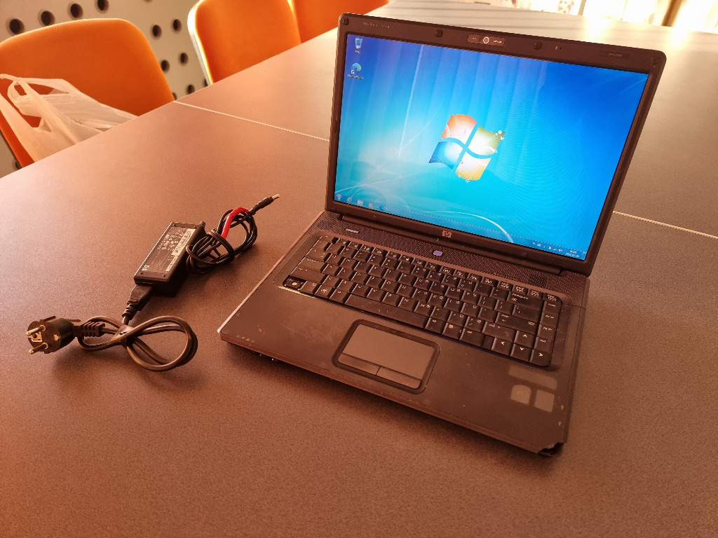 Laptop HP G7000 Celeron G7000 2GB 120GB W7 15 6 | Ostrów